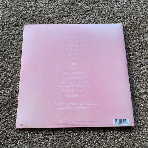 NEW Ariana Grande Yours Truly Vinyl - Picture 5 of 6